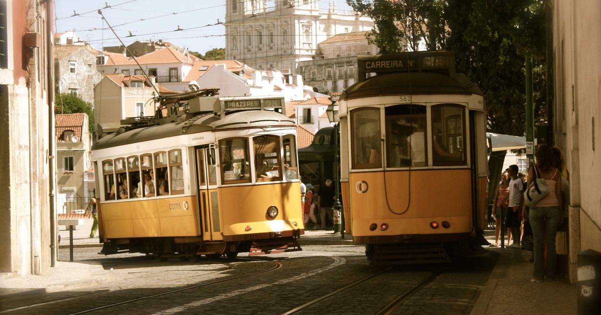 AI Reshaping Work, Communication in 2026