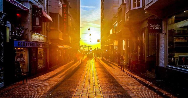 Ryan Seacrest's Enduring Media Empire, Tech-Driven in 2026